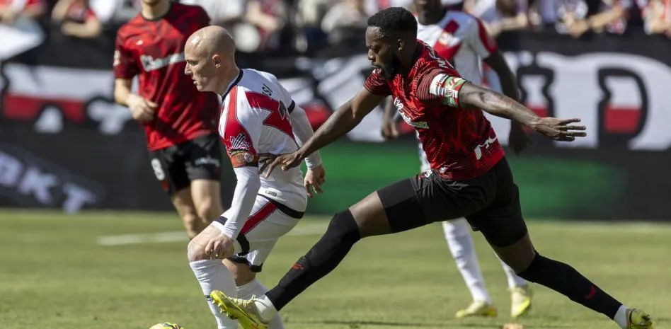 Inaki Williams Selamatkan Athletic, Rayo Kirim Sinyal SOS - sumber: (footballespana)