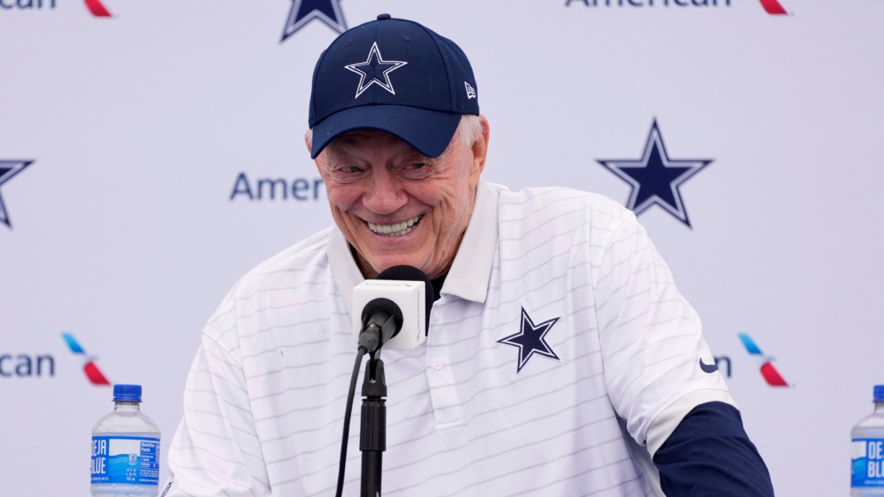 Jerry Jones Janjikan Dallas Cowboys Lebih Agresif di Pasar Free Agency