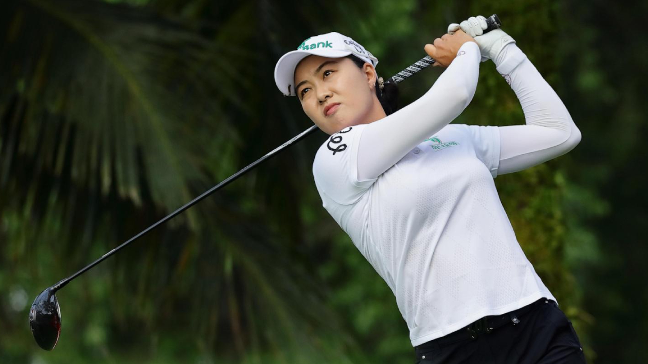 Minjee Lee Bangkit, Hanya Terpaut Satu Pukulan dari Pemuncak di Singapura