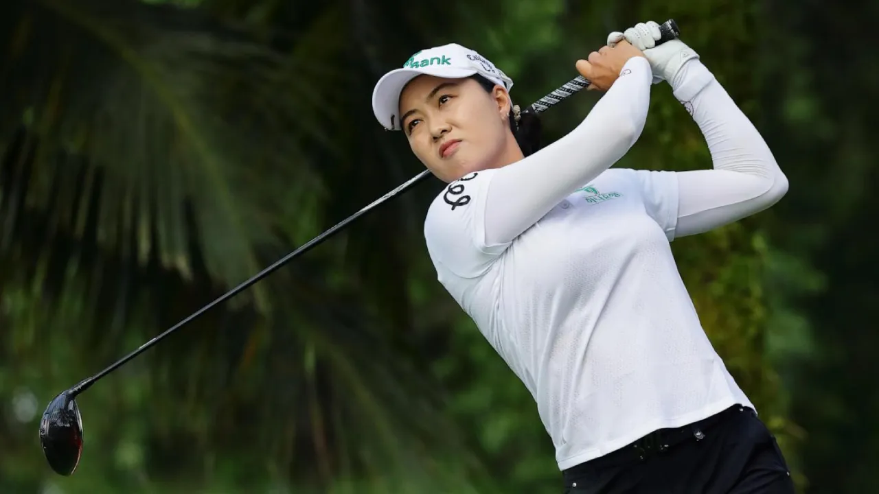 Minjee Lee Bangkit, Hanya Terpaut Satu Pukulan dari Pemuncak di Singapura