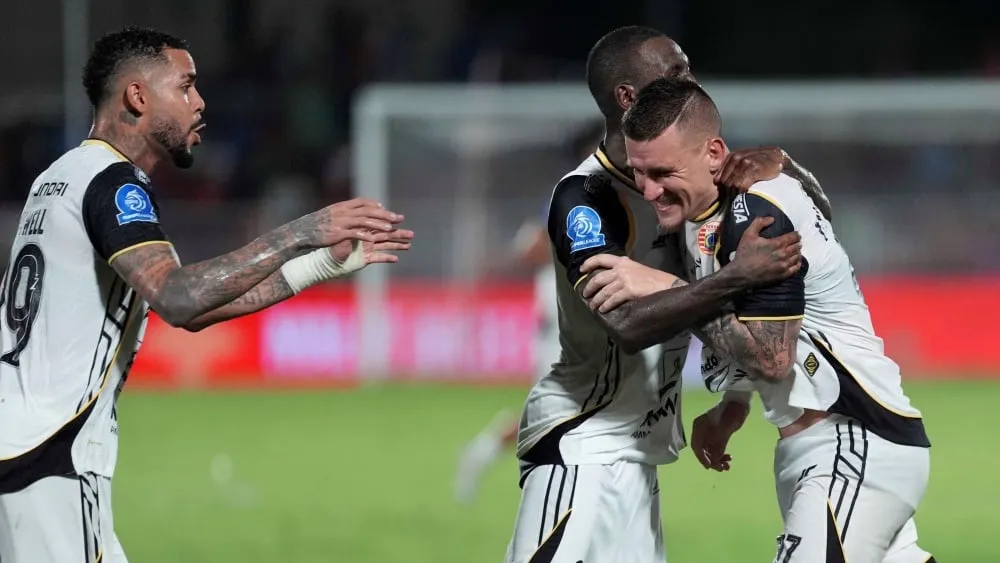 Persija Siap Tantang Borneo FC dengan Kepercayaan Diri Usai Menang atas Malut United - sumber: (ileagueid)