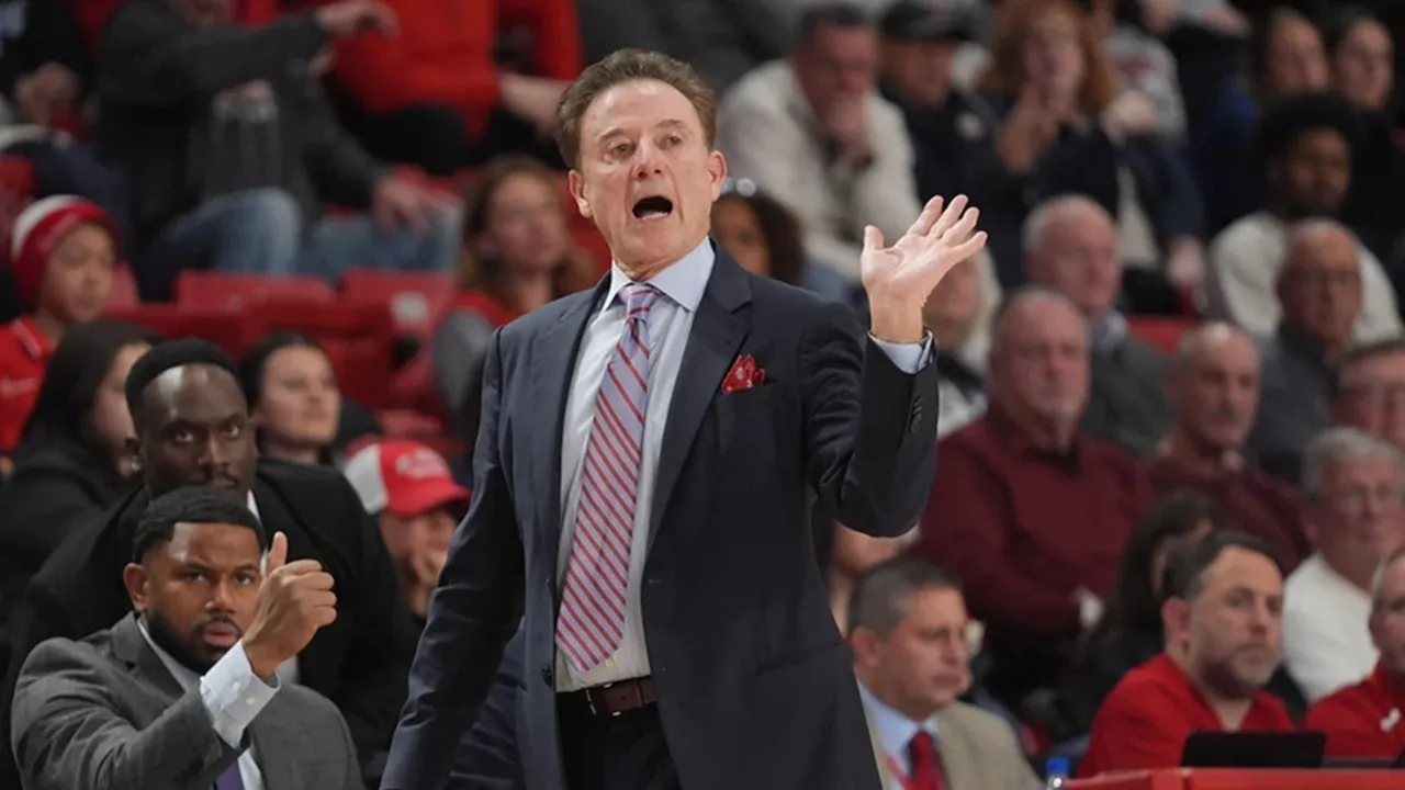 Rick Pitino Bertanggung Jawab Atas Kekalahan Telak St Johns