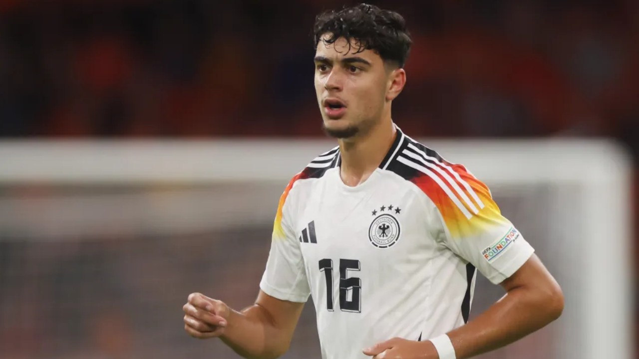 Statistik Berbicara! Aleksandar Pavlovic Bisa Jadi Pemain Terbaik Bundesliga