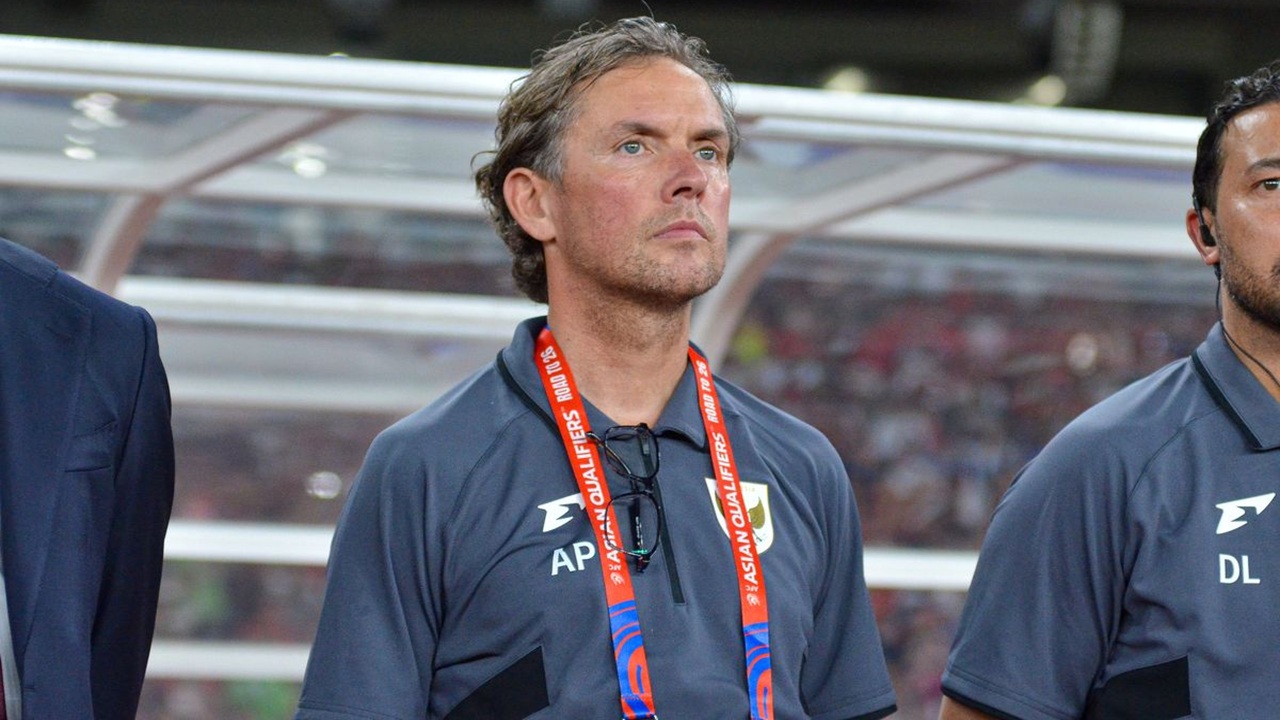 Alex Pastoor Incar Kursi Pelatih AZ Alkmaar Usai Dipecat Timnas Indonesia