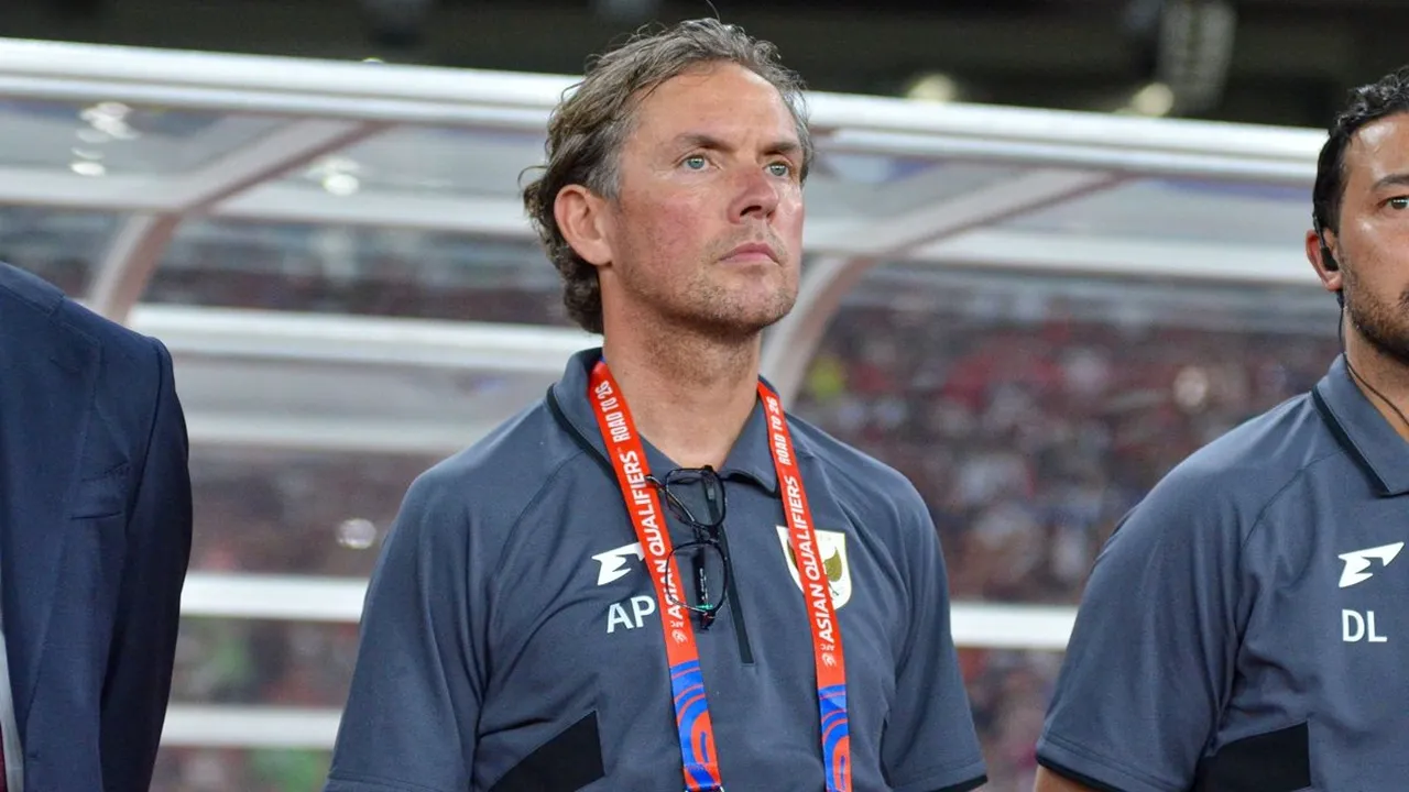 Alex Pastoor Incar Kursi Pelatih AZ Alkmaar Usai Dipecat Timnas Indonesia