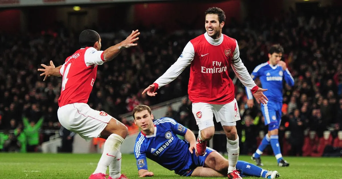 Cesc Fabregas: Setia pada Arsenal, Kenang Kesuksesan di Chelsea - sumber: (footballlondon)