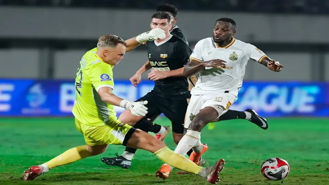 Dewa United FC 0-2 Bhayangkara FC, The Guardian Berjaya