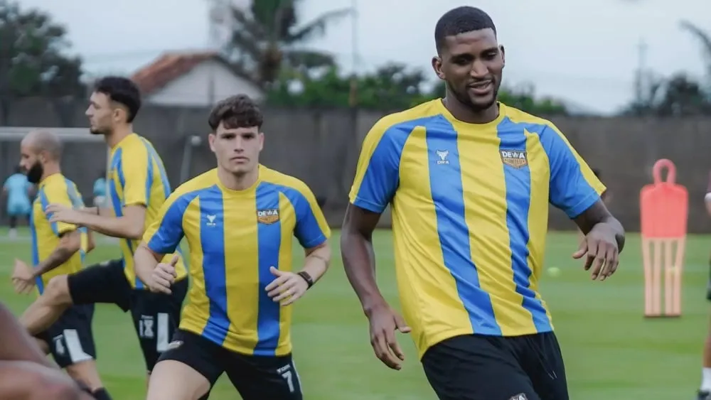 Dewa United Tetap Optimis Tantang Bhayangkara FC Meski Jadwal Padat - sumber: (ileagueid)