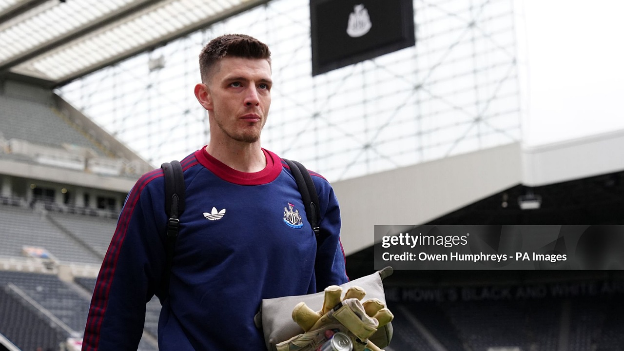 Eddie Howe Tak Salahkan Nick Pope Usai Blunder Kontra Everton