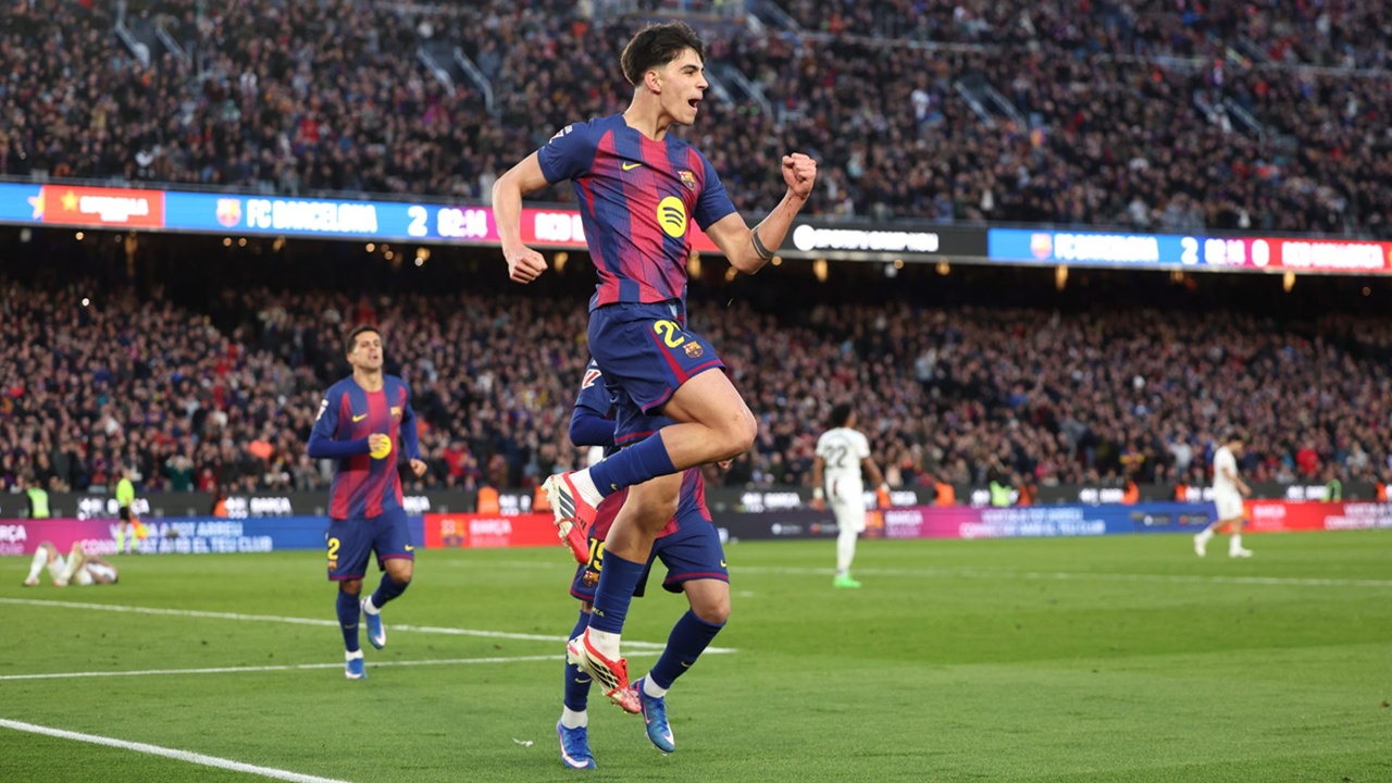 Hansi Flick Temukan Solusi Menggantikan Frenkie de Jong