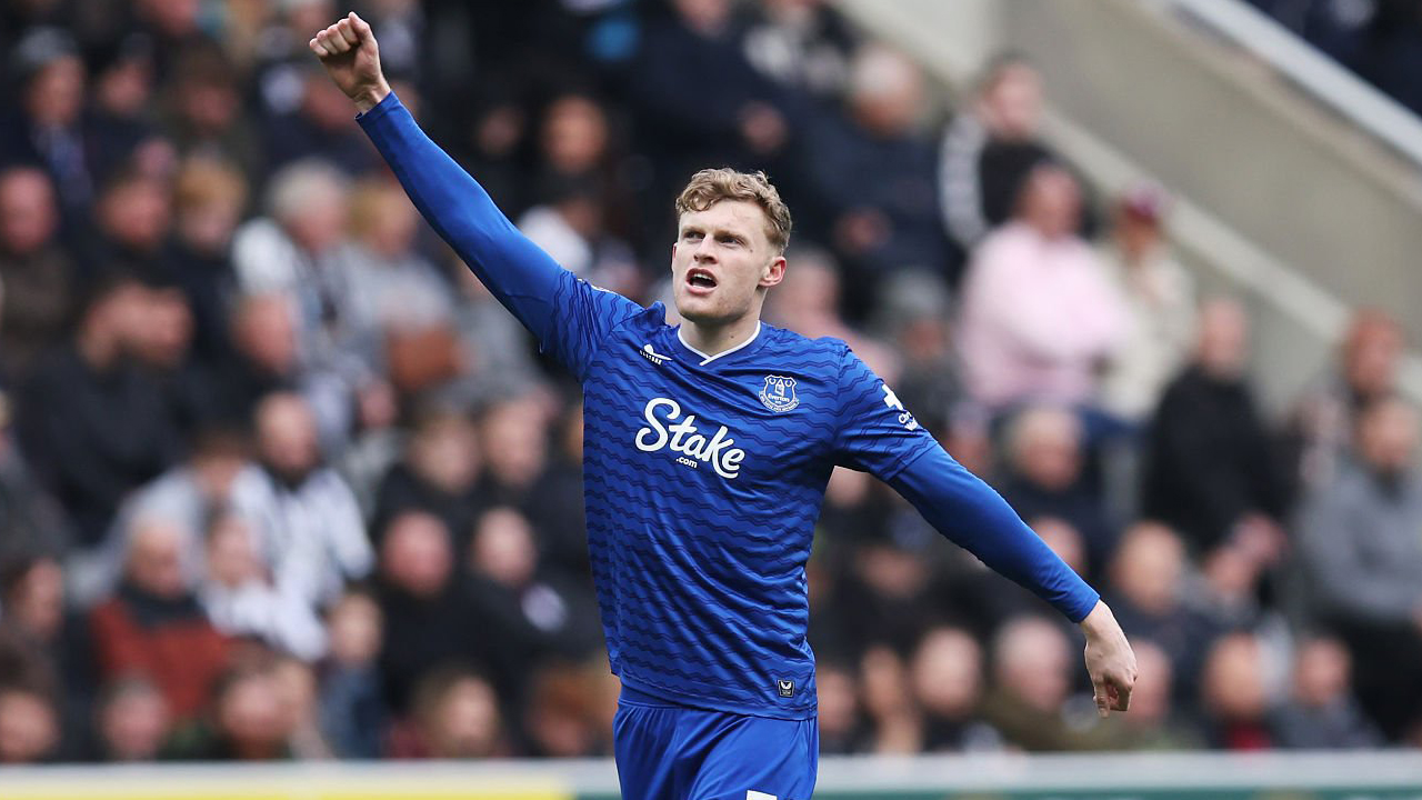 Jarrad Branthwaite Akui Performa Kandang Everton Belum Sesuai Harapan