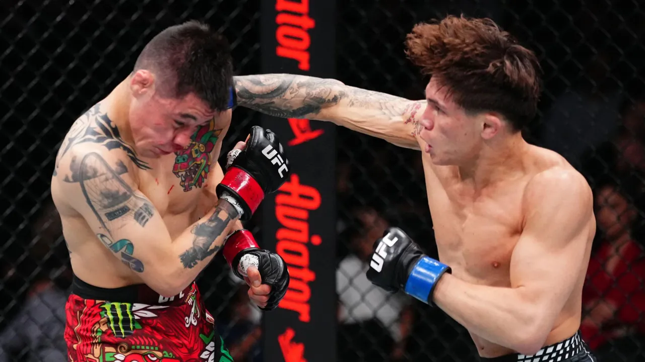 Lone’er Kavanagh Kejutkan Brandon Moreno di UFC Fight Night Mexico City