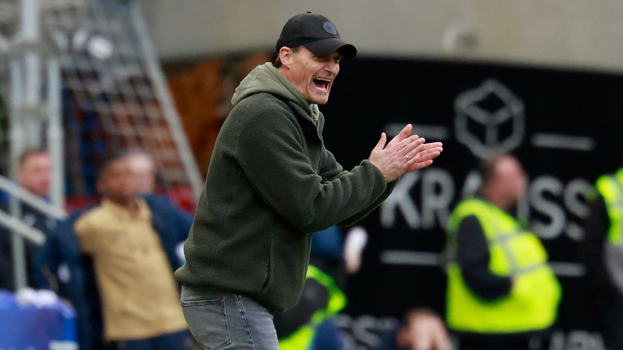 Menang Tipis tapi Meyakinkan, Alexander Blessin Puji Performa St Pauli