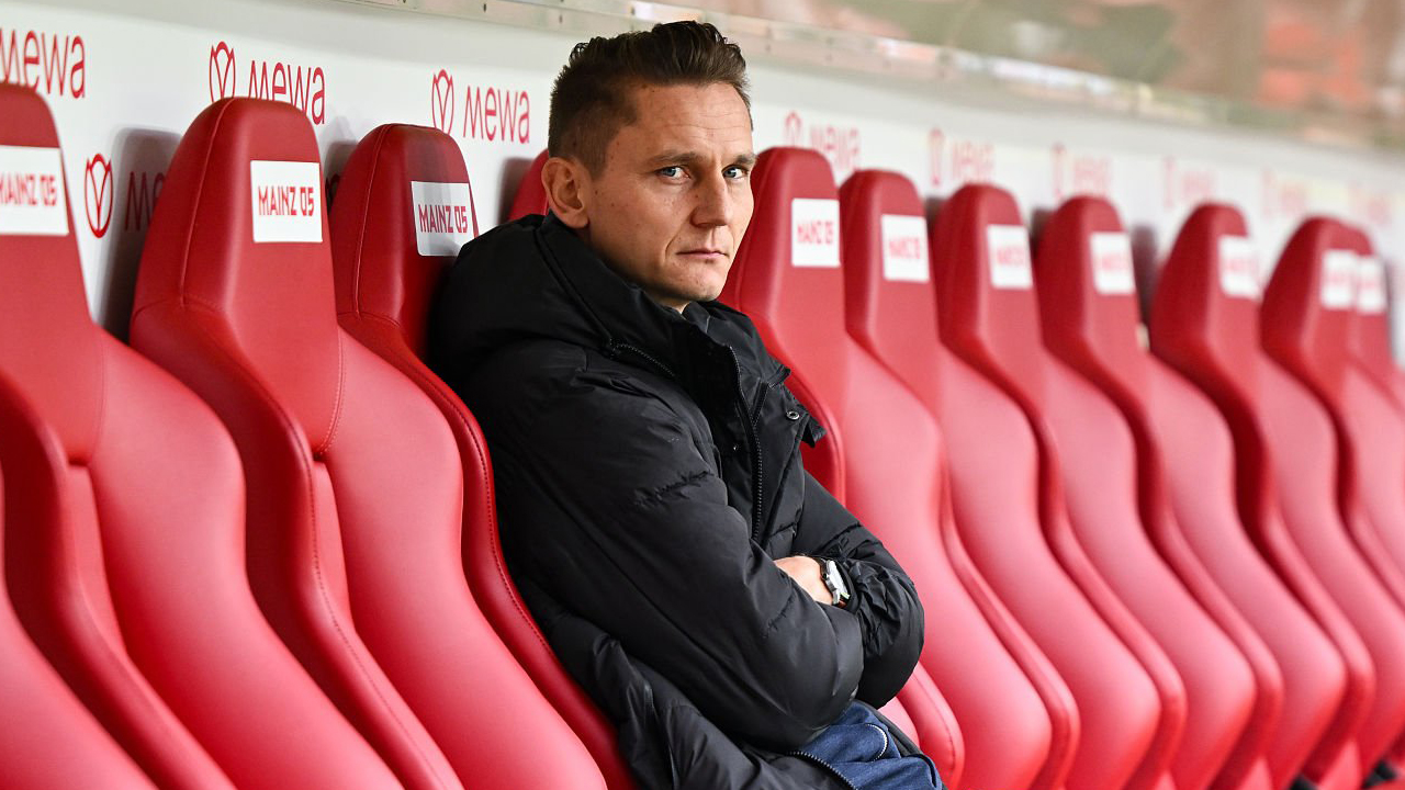 Niko Bungert Puas Usai Mainz 05 Bawa Pulang Poin dari BayArena