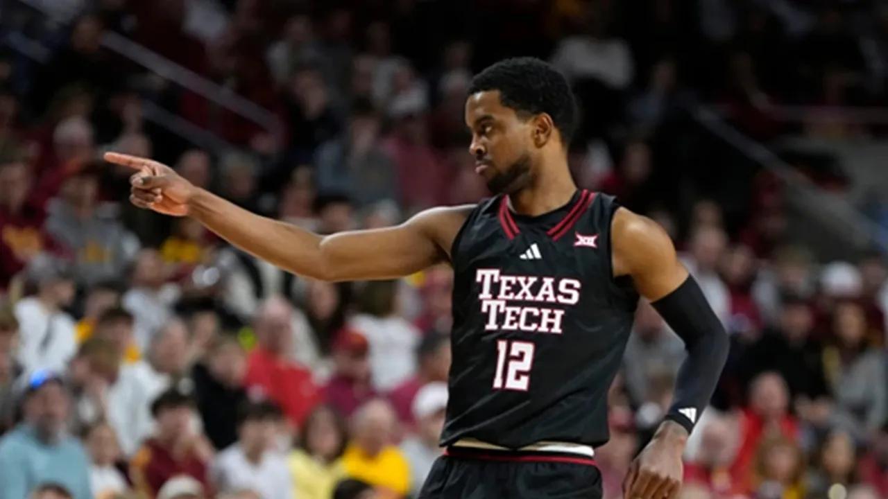 Texas Tech Mengakhiri Kemenangan Kandang Iowa State