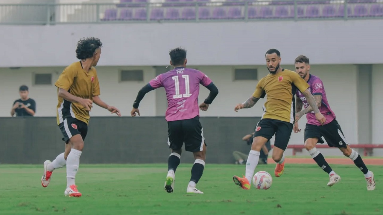 Absen Lawan Semen Padang FC, Ze Valente Fokus Pulihkan Kondisi