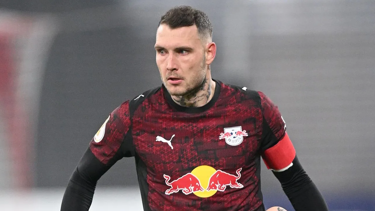 Bahagianya David Raum Usai Leipzig Bawa Pulang Tiga Poin dari Hamburg