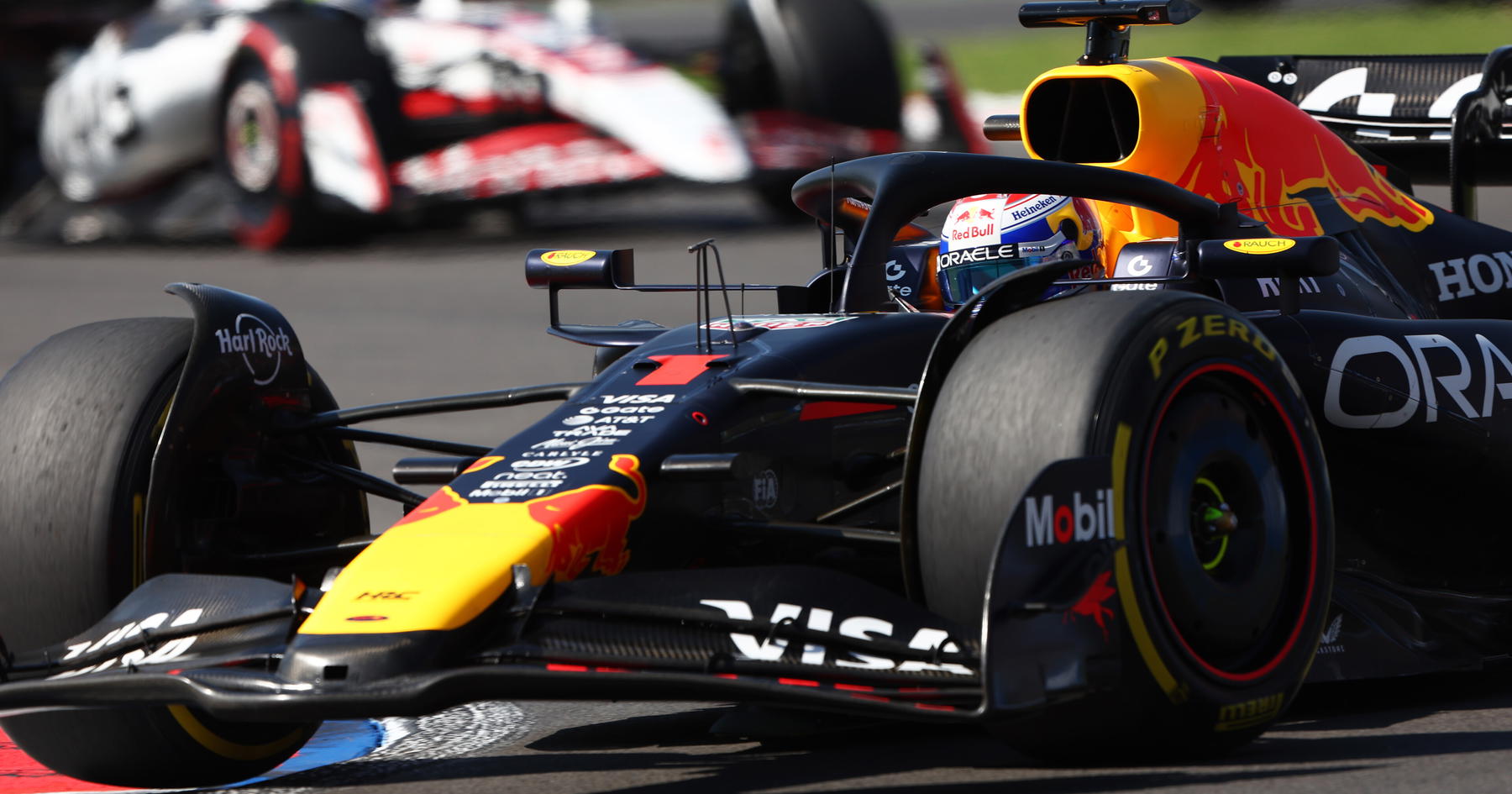 Bearman: Momen Tak Terlupakan Bersama Max Verstappen