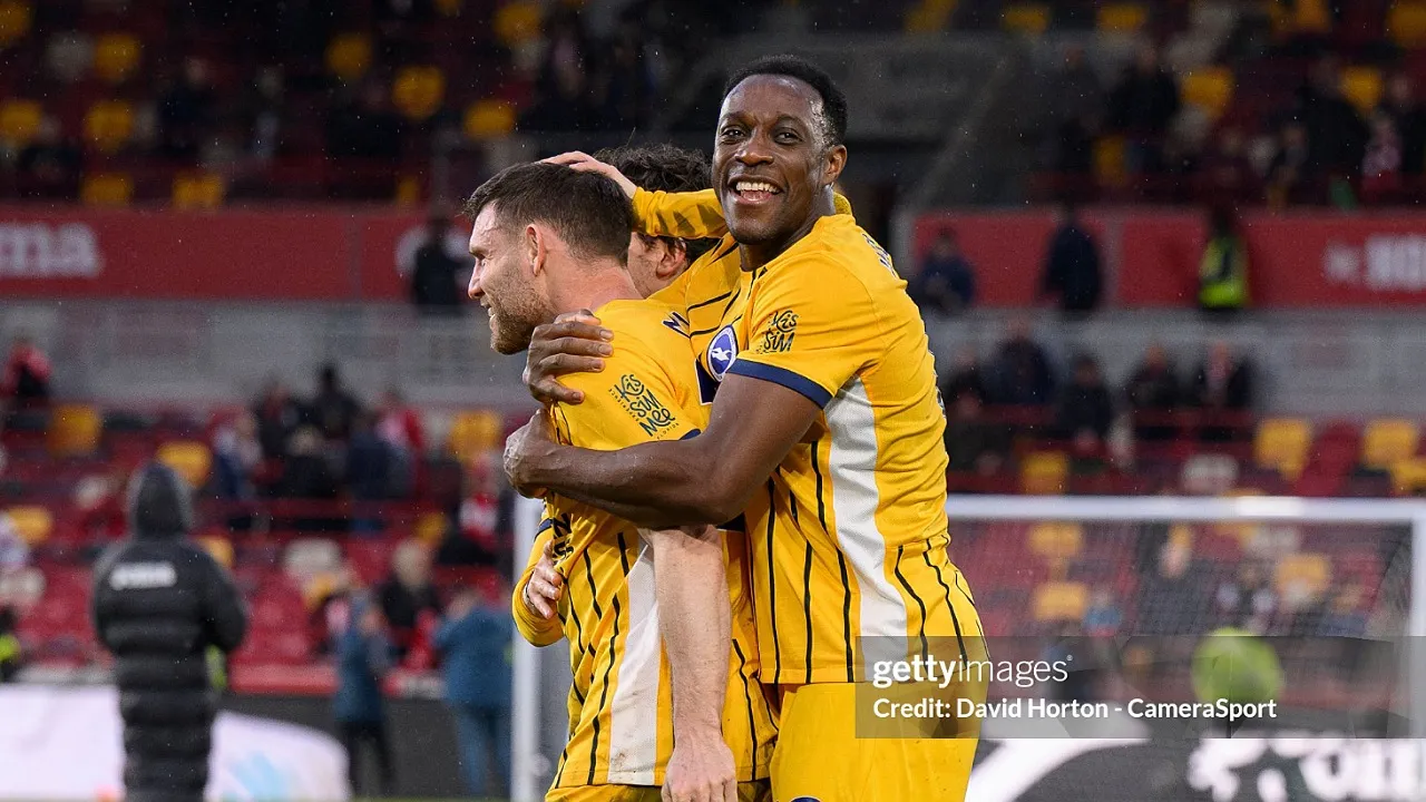 Danny Welbeck minta James Milner bertahan setahun lagi di Brighton