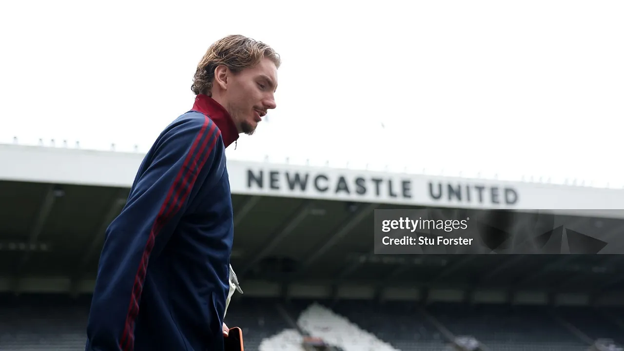 Eddie Howe evaluasi peran Nick Woltemade di lini tengah