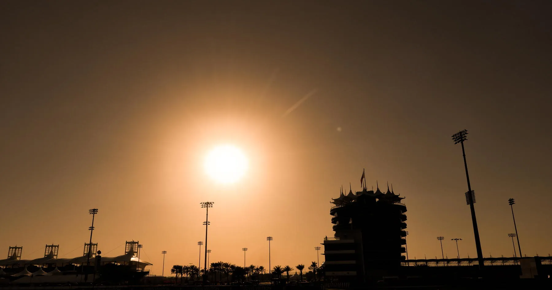 F1 Siapkan Rencana Darurat untuk GP Bahrain dan Saudi - sumber: (racingnews365)