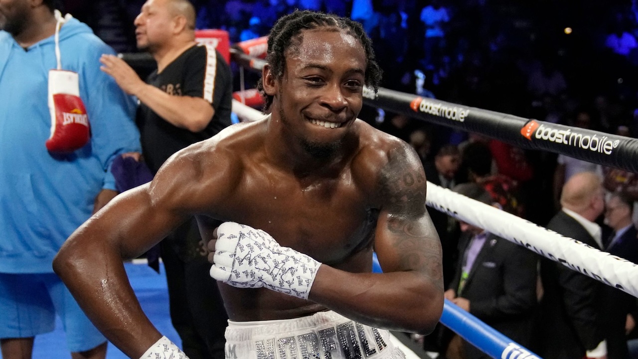 Gagal Lawan Haney, Keyshawn Davis Alihkan Target