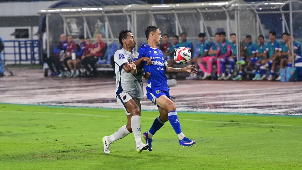 Persib punya kedalaman skuad yang bagus karena rekrut pemain versatile
