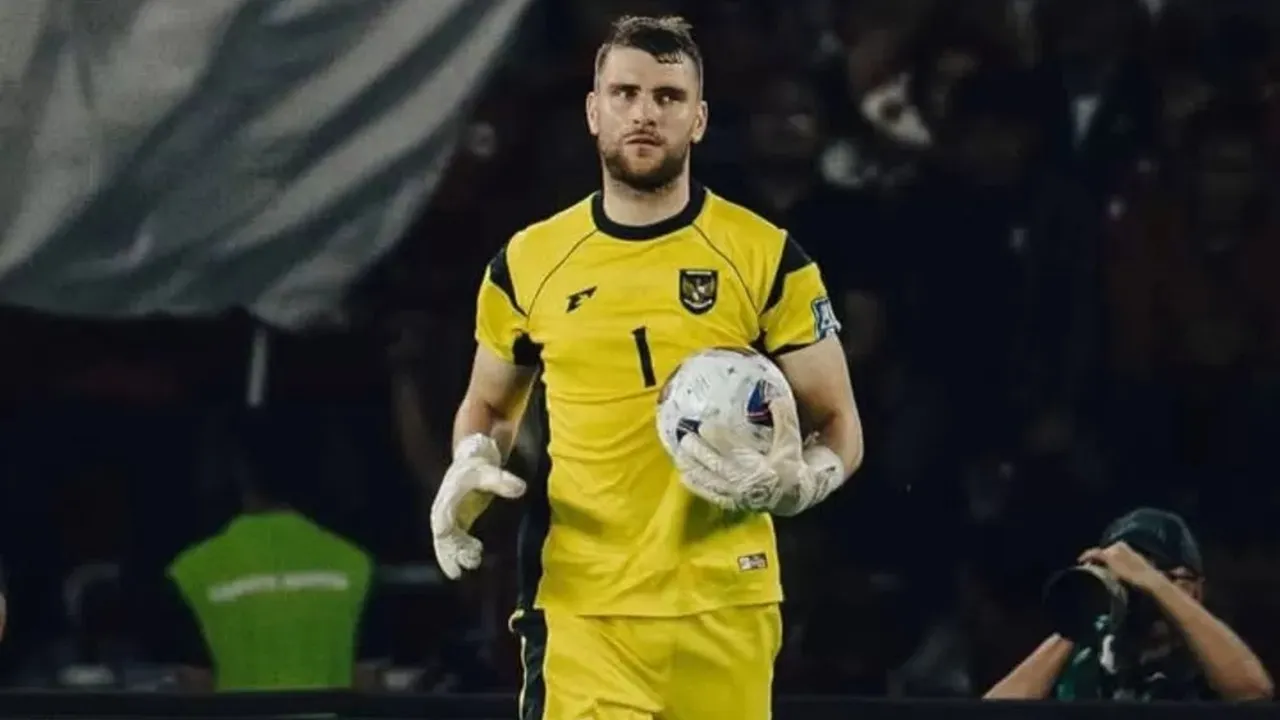 Maarten Paes saat memperkuat Timnas Indonesia