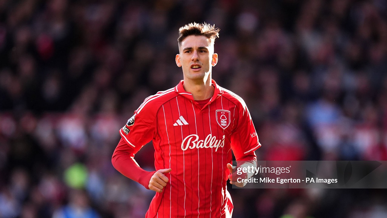 Lorenzo Lucca Disorot Usai Gagal di Nottingham Forest