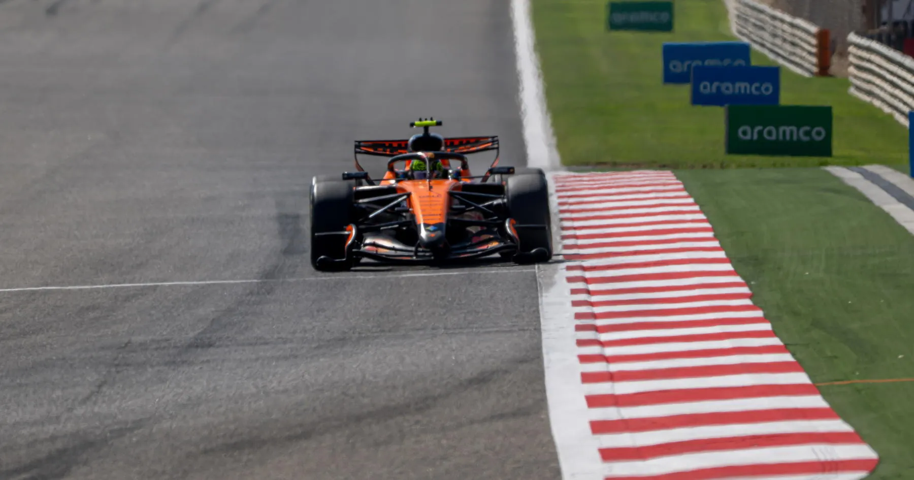 McLaren Siap Manfaatkan Trik Kunci di Arena F1 Penting - sumber: (racingnews365)