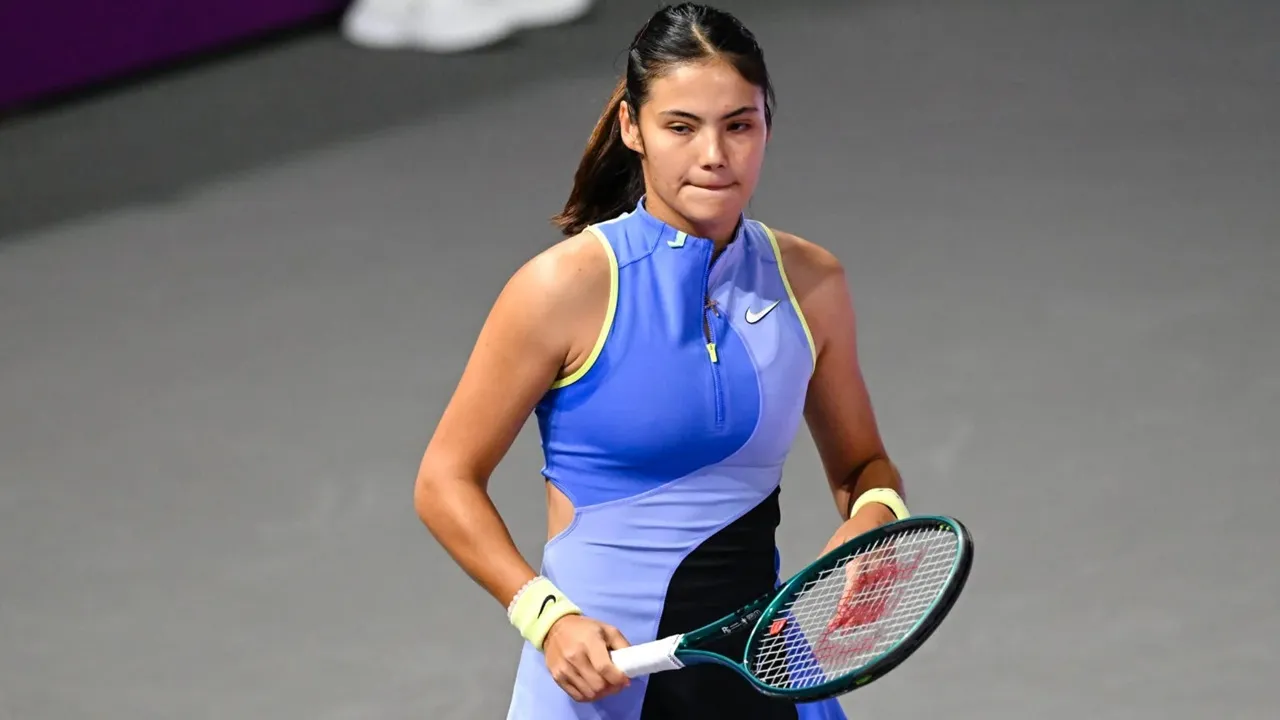 Meski Tak Bertanding, Begini Cara Emma Raducanu Naik Peringkat