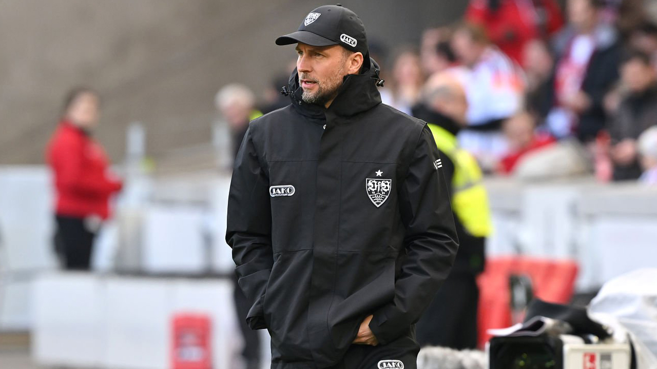 Pesta Gol ke Gawang Wolfsburg, Sebastian Hoeness Puji Performa Stuttgart