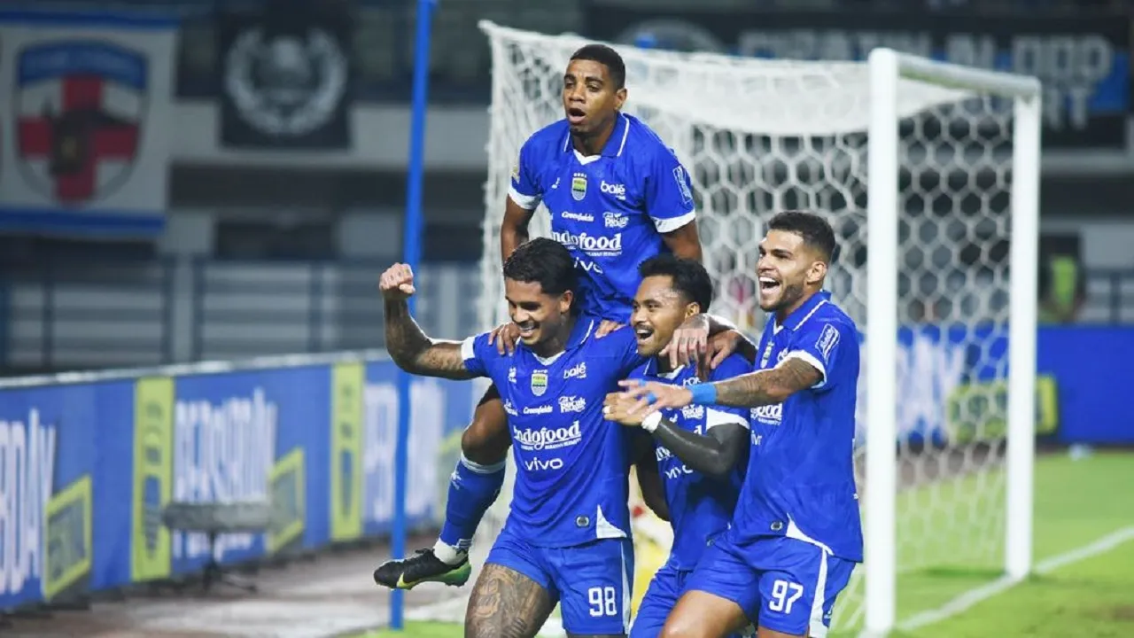 Menatalitas Persib Bandung bakal diuji kala bertandang ke maras Persebaya Surabaya