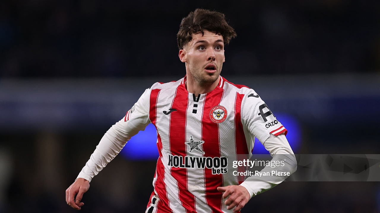 Aaron Hickey Absen Panjang, Brentford Krisis Cedera