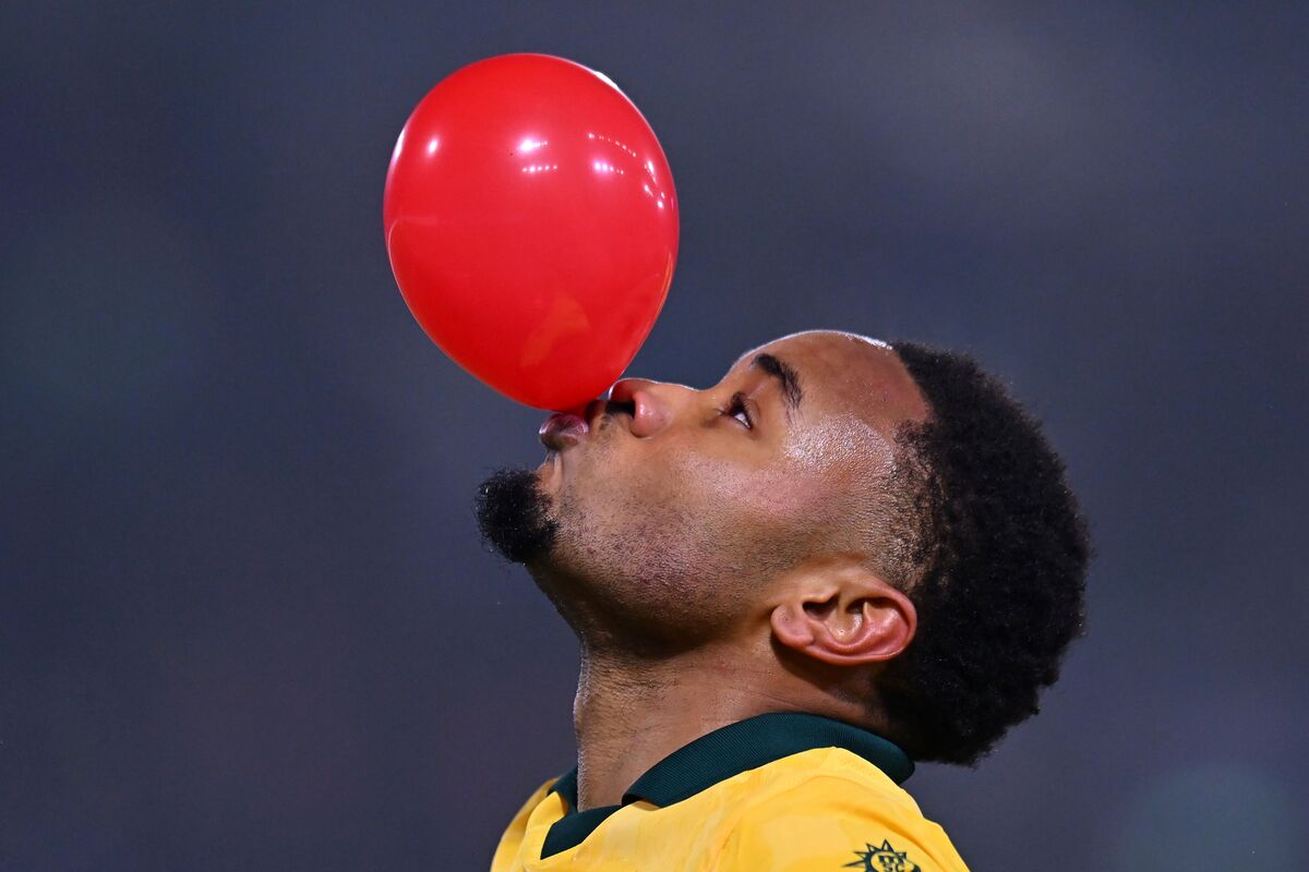 Allegri Pertimbangkan Nkunku untuk Starter Mengejutkan di Derby Milan