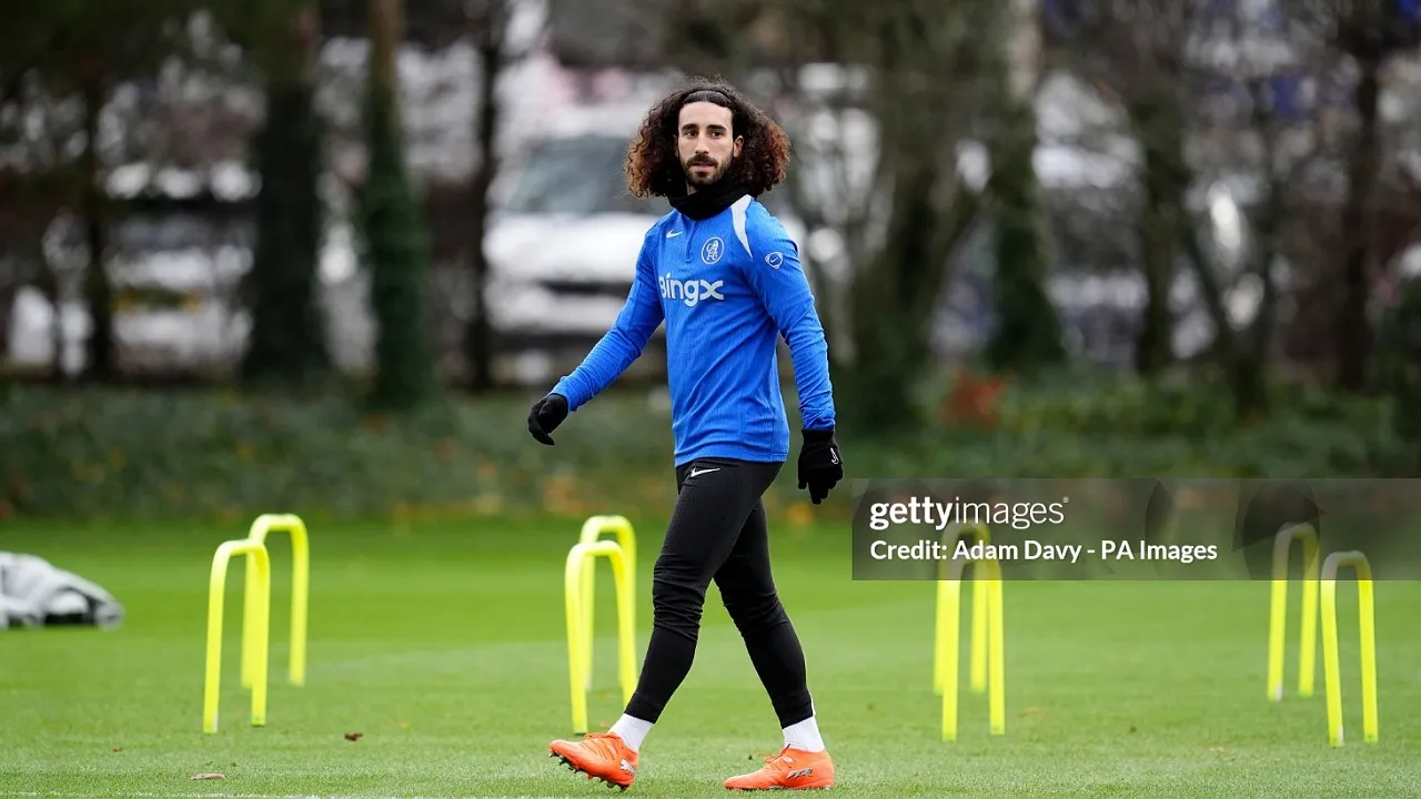 Bek kiri Chelsea, Marc Cucurella