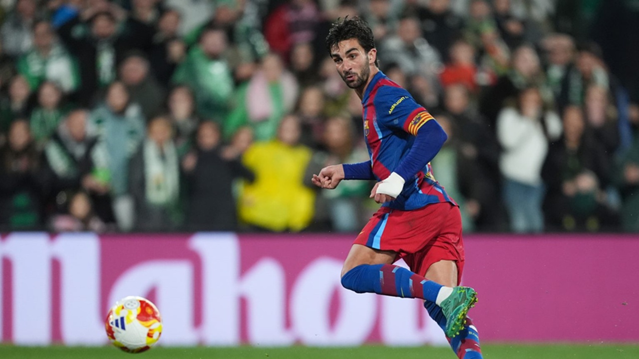 Ferran Torres Memberikan Dukungan ke Ronald Araujo