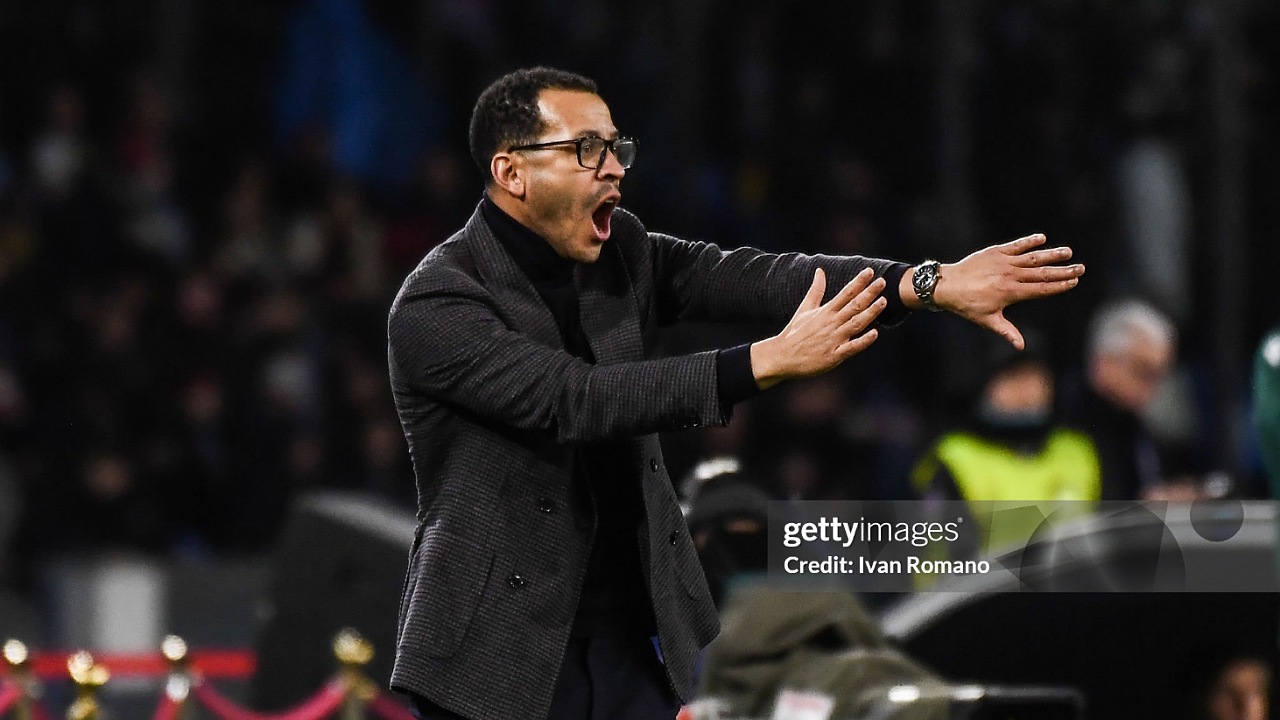 Liam Rosenior Waspadai Efektivitas Tendangan Jarak Jauh Aston Villa