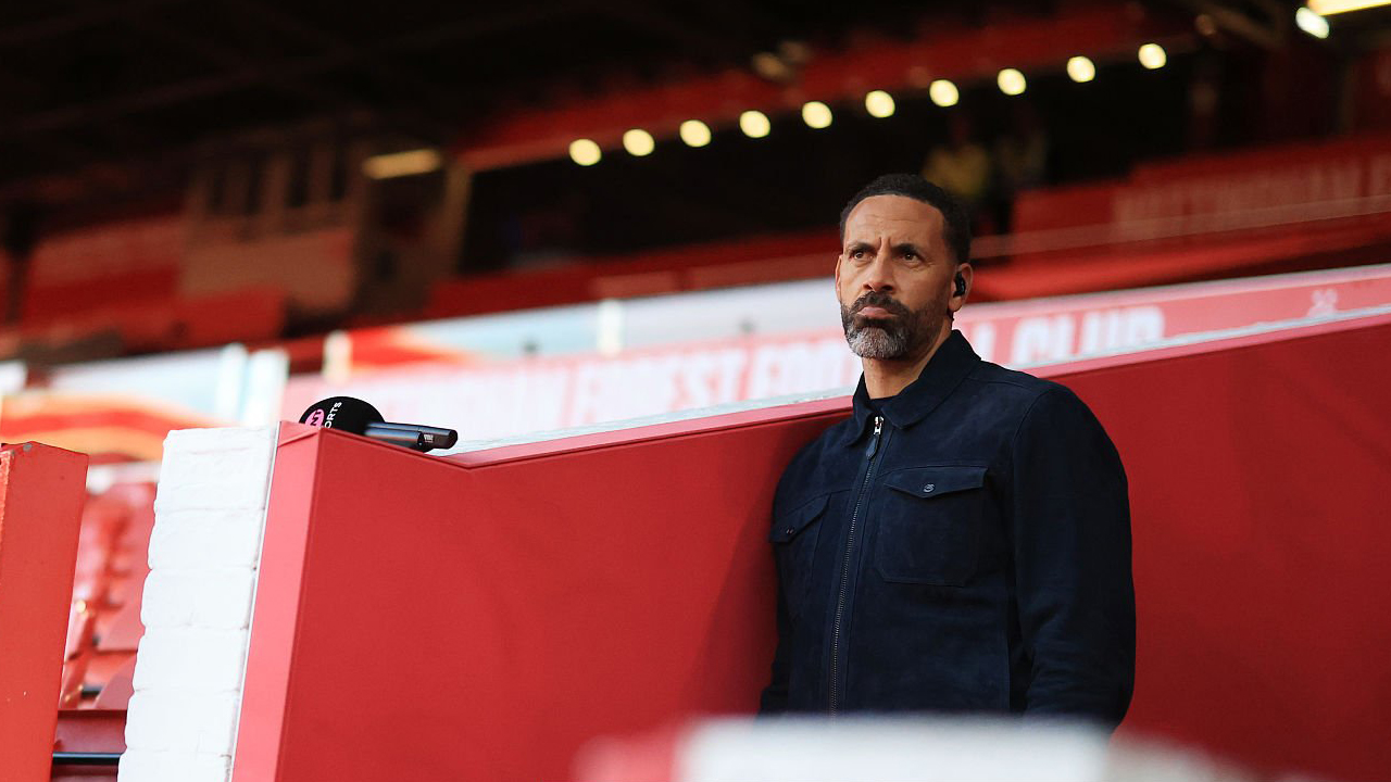 Mencekam! Rio Ferdinand Ngaku Dengar Ledakan dan Rudal di Dubai