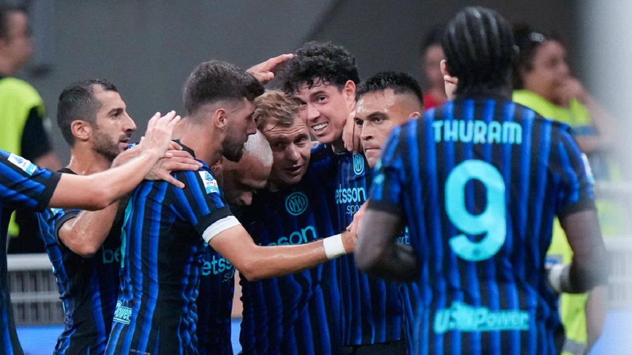 Meski Unggul Poin Jauh, Inter Milan Pantang Remehkan AC Milan di Derby