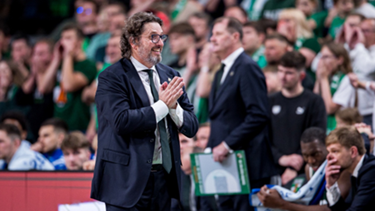 PAOK BC Resmi Tunjuk Andrea Trinchieri sebagai Pelatih