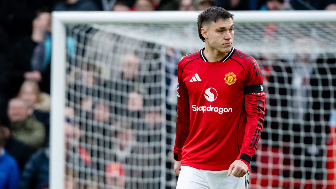 Sinyal Kuat dari Fabrizio Romano! Manuel Ugarte Bakal Tinggalkan MU