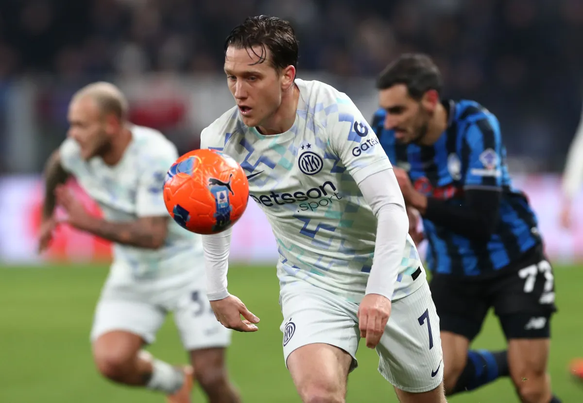 Zielinski Siap Tantang Inter Sambil Targetkan Gelar Ganda Domestik - sumber: (footballitalia)