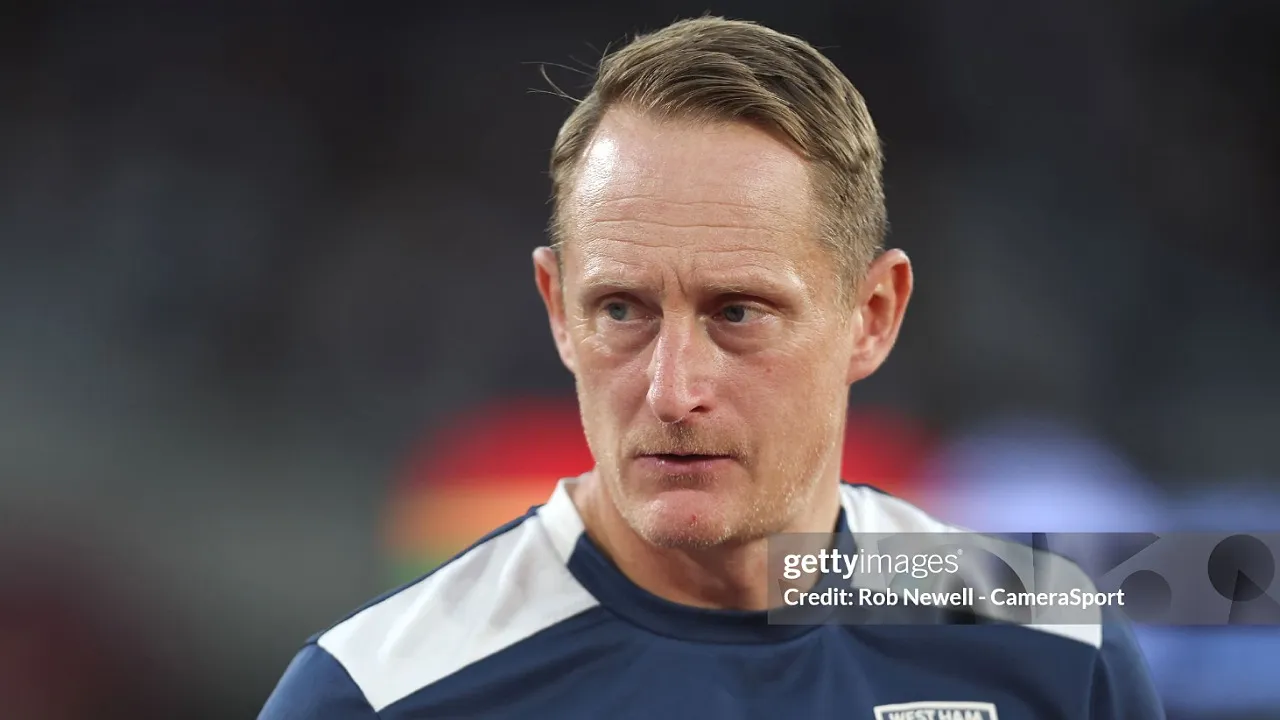 Chelsea tunjuk Casper Ankergren untuk dampingi Robert Sanchez di tim utama