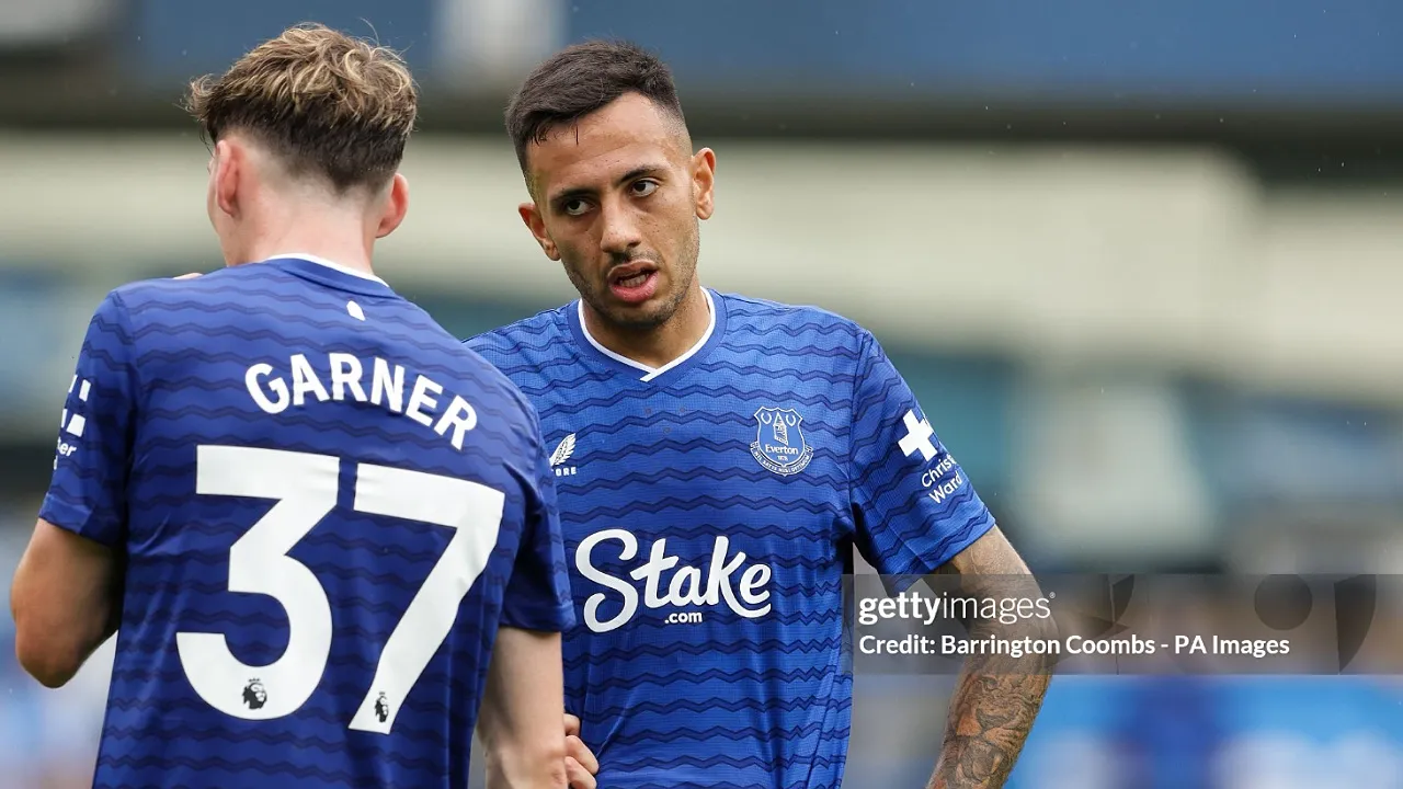 David Moyes sebut Dwight McNeil temukan kembali level terbaiknya di Everton