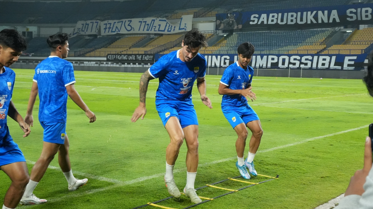 Dokter Tim Persib Pastikan Cedera Sergio Castel Tidak Serius