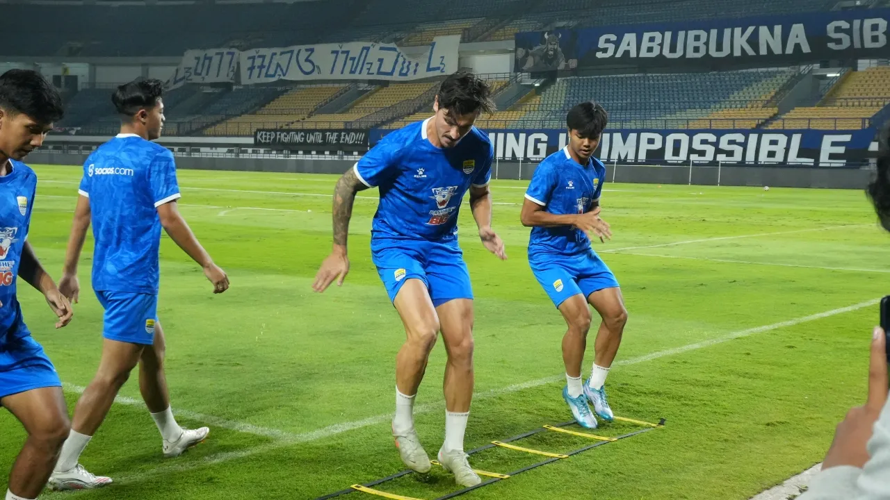 Dokter tim kabarkan cedera rusuk Sergio Castel tidak serius