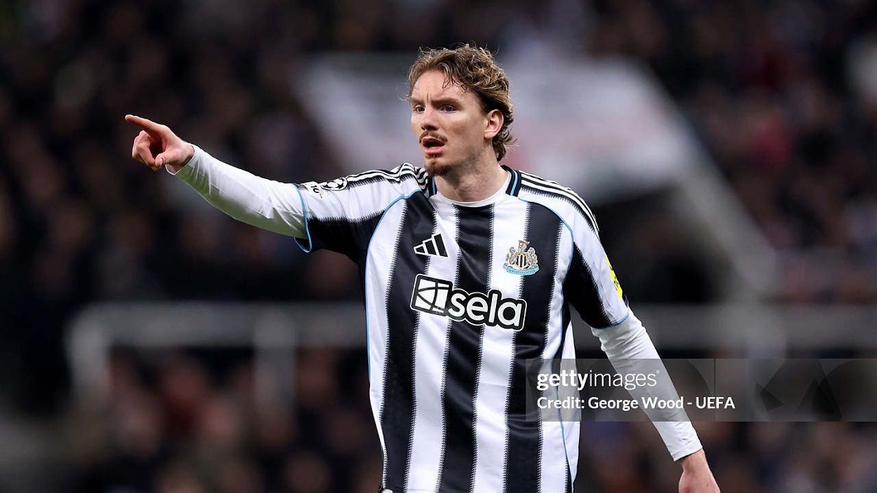 Eddie Howe Beri Pembelaan untuk Rekor Transfer Newcastle, Nick Woltemade