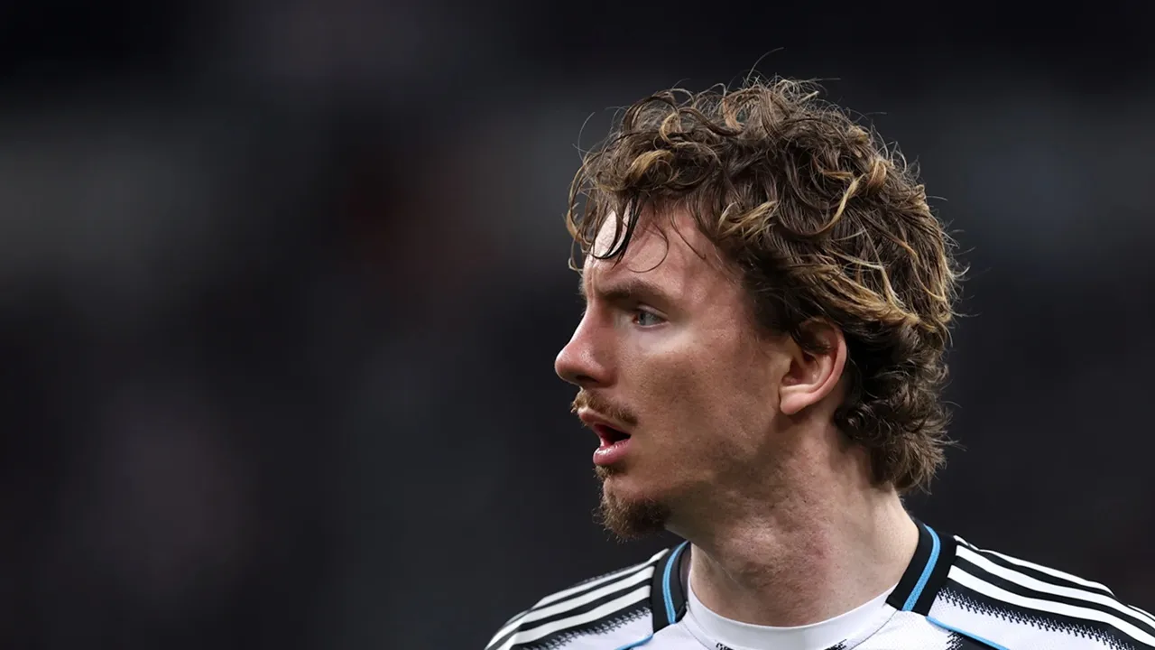 Hansi Flick Minta Deco Datangkan Striker Newcastle