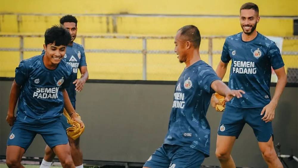 Kabau Sirah Berjuang Lepas dari Zona Degradasi - sumber: (ileagueid)